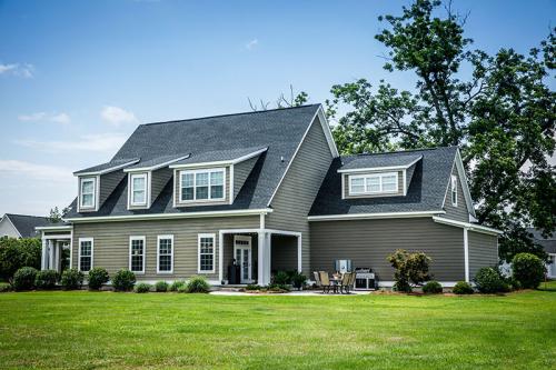 Craftsman Cottage Style Modern Suburban House in Subdivision wit